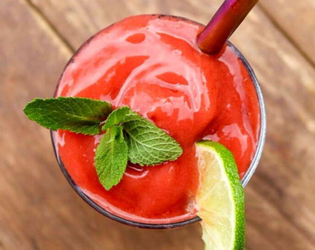 Watermelon slushy with sea moss